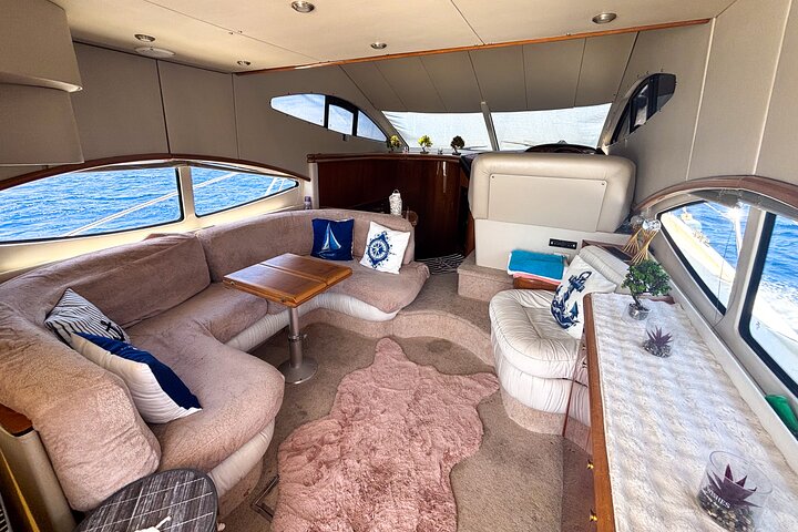 Private VIP Motoryacht Charter in Bodrum For 6 Hours With Lunch