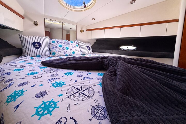Private VIP Motoryacht Charter in Bodrum For 6 Hours With Lunch