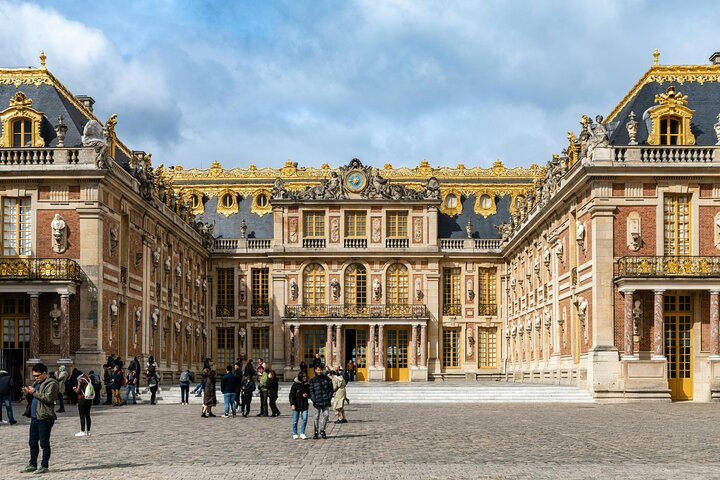 Transfers between Paris, CDG, Orly, Disneyland & Versaille by van