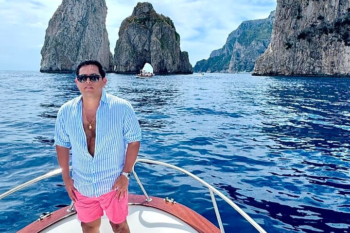 Private Boat Tour of Capri