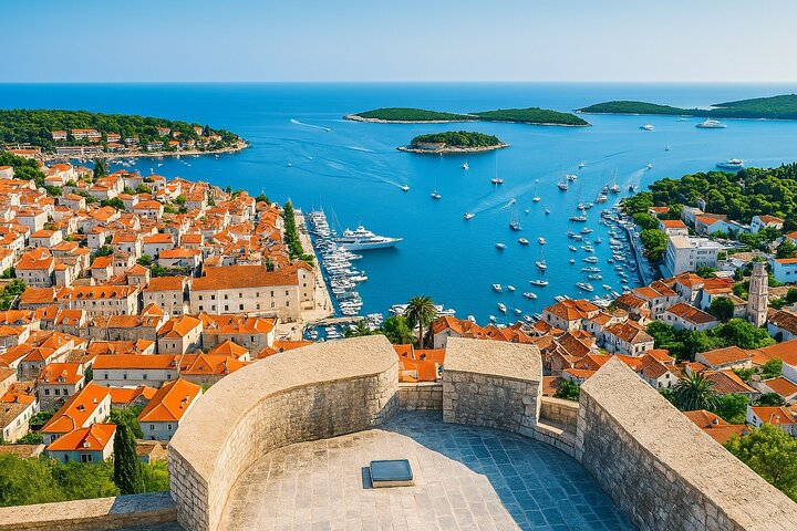 Makarska 4-Island Luxory Boat Tour: Hvar Town & Pakleni Islands
