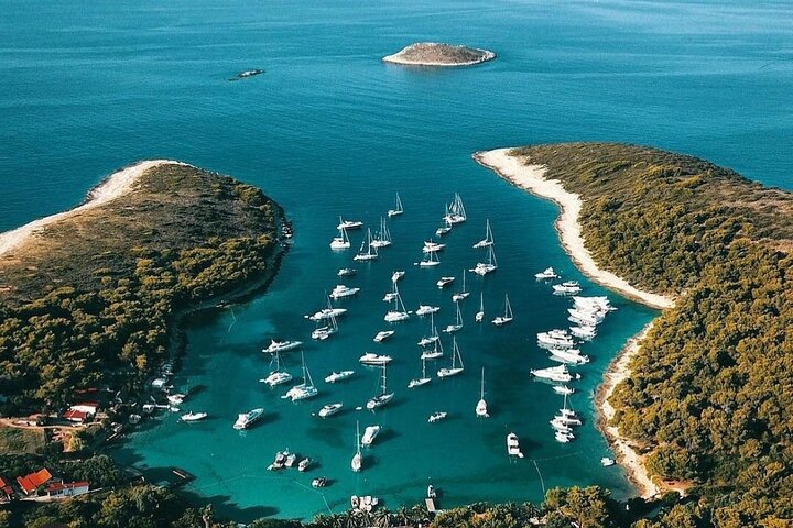 Makarska 4-Island Luxory Boat Tour: Hvar Town & Pakleni Islands