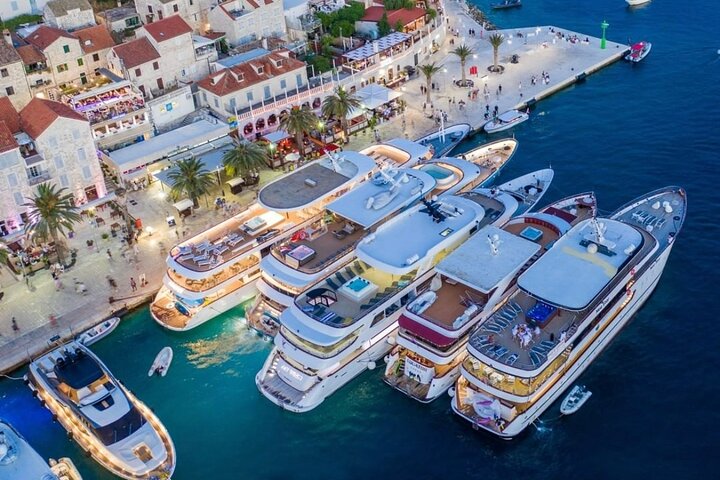 Makarska 4-Island Luxory Boat Tour: Hvar Town & Pakleni Islands
