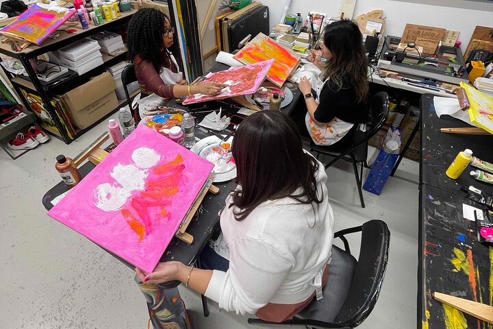 NYC: Abstract Painting with Palette Knives – Small Group