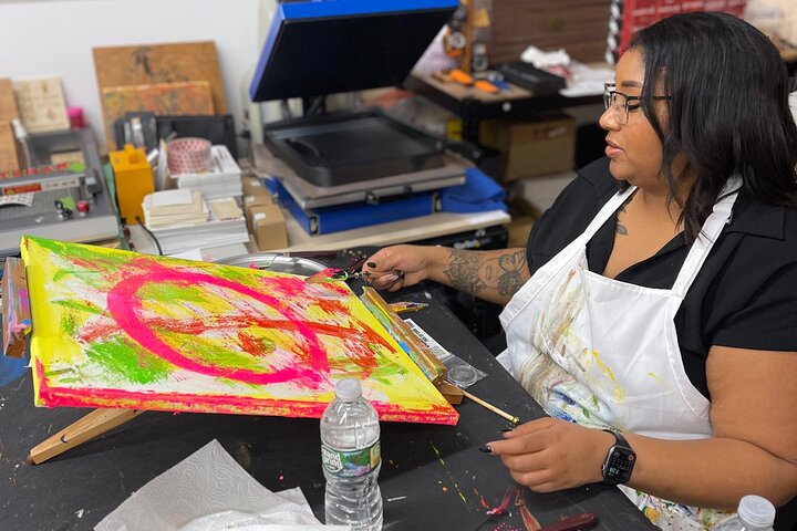 NYC: Abstract Painting with Palette Knives – Small Group