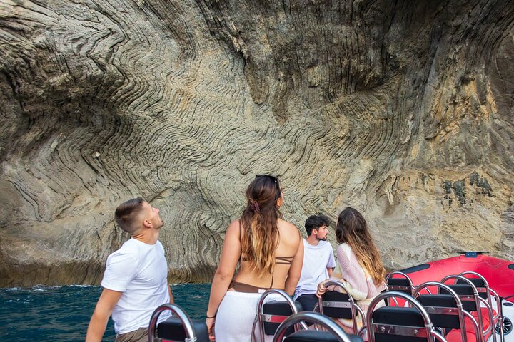 Alcudia: 3H Sightseeing, Sea Caves & Snorkel Speedboat Tour