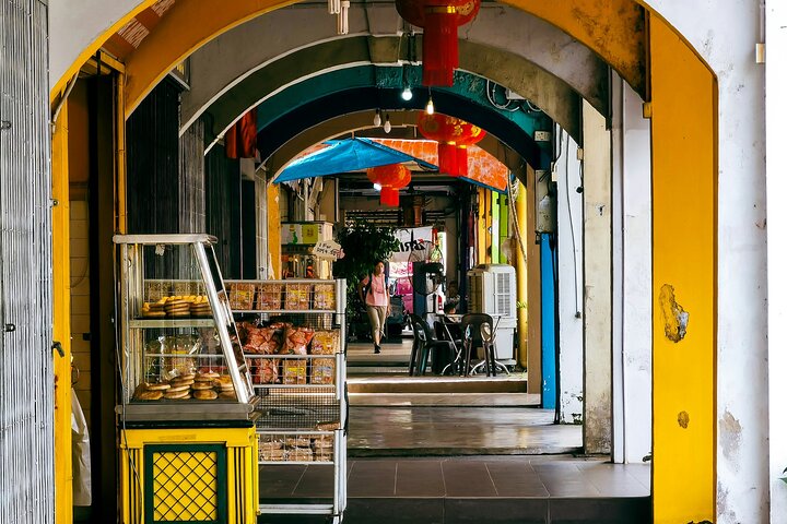 Kuching Foodie Experience Guided Tour with 5 Tastings