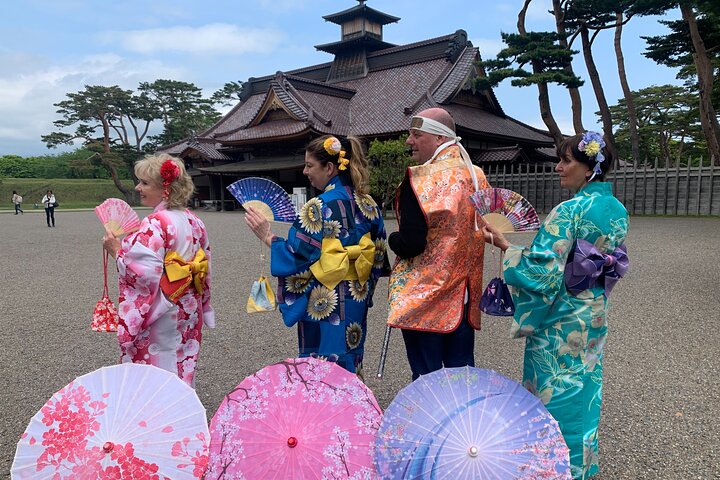 Hakodate Exploration Tour with Private Guide