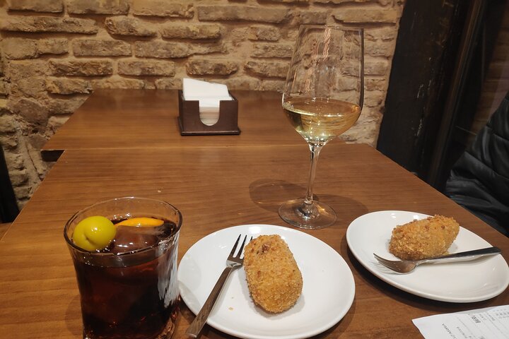 Pamplona Pintxos Tasting Tour in the Old Town