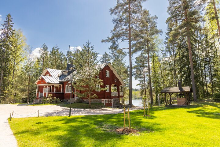 Northern Elegance: Private Reindeer Safari & Fireside Picnic*****