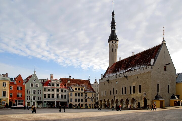 Guided Old Town Tallinn Historical Walking Tour