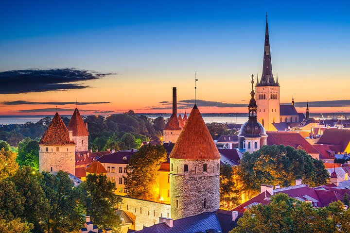 Guided Old Town Tallinn Historical Walking Tour