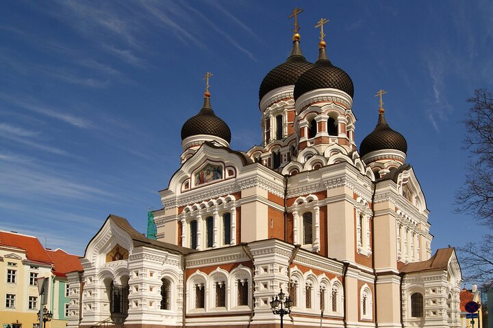 Guided Old Town Tallinn Historical Walking Tour