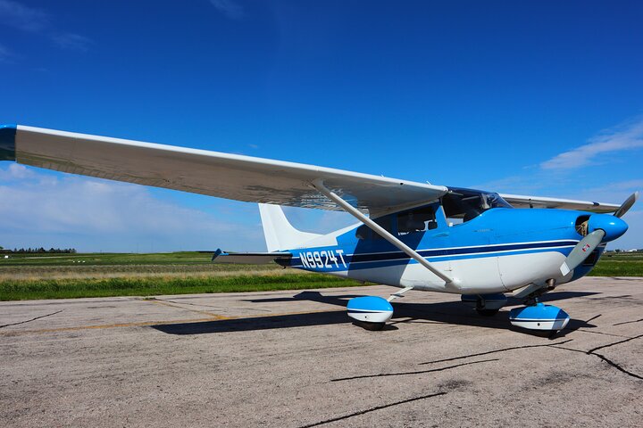 Ultimate Small Plane Aerial Tour to See Badlands National Park