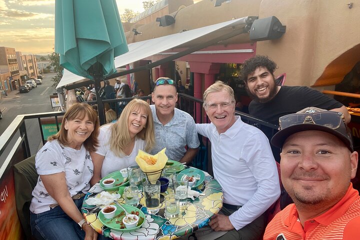 Plaza Sip, Savor, & History Walking Tour in Santa Fe