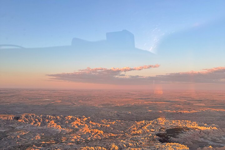 Ultimate Small Plane Aerial Tour to See Badlands National Park