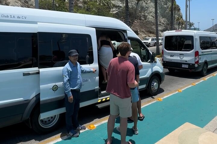 Mazatlan van for hire at cruise terminal – Bilingual Driver Incl.