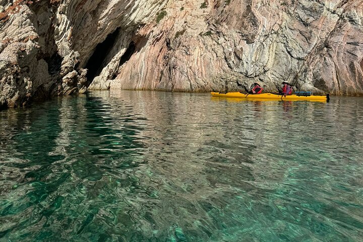 Lefkada Kayak : Explore Blue Cave with a Taste of Greece
