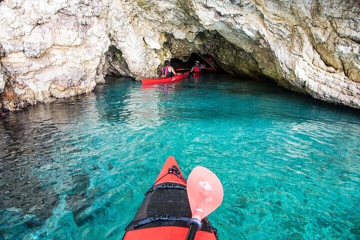 Lefkada Kayak : Explore Blue Cave with a Taste of Greece