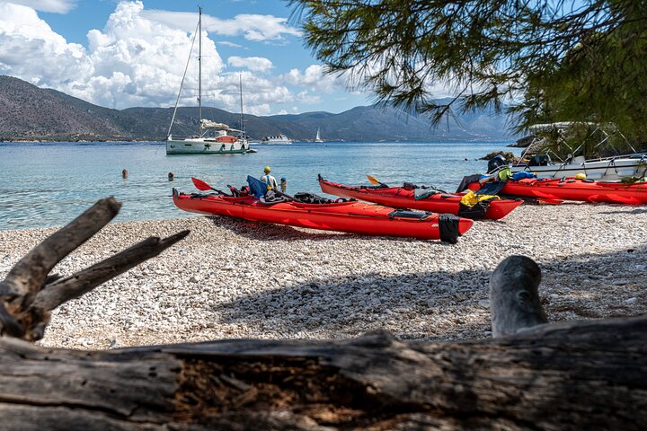 Lefkada Kayak : Explore Blue Cave with a Taste of Greece