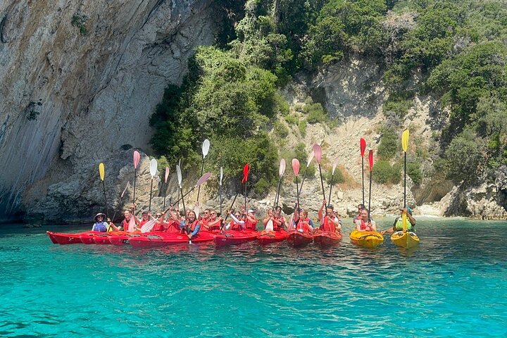 Lefkada Kayak : Explore Blue Cave with a Taste of Greece