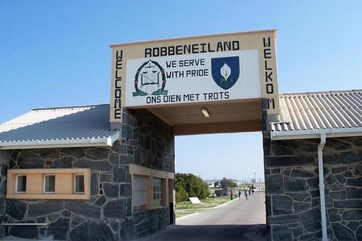 Robben Island and Prison Guided Tour with Ferry Ticket