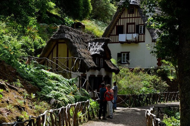 Madeira Queimadas Caldeirão Verde