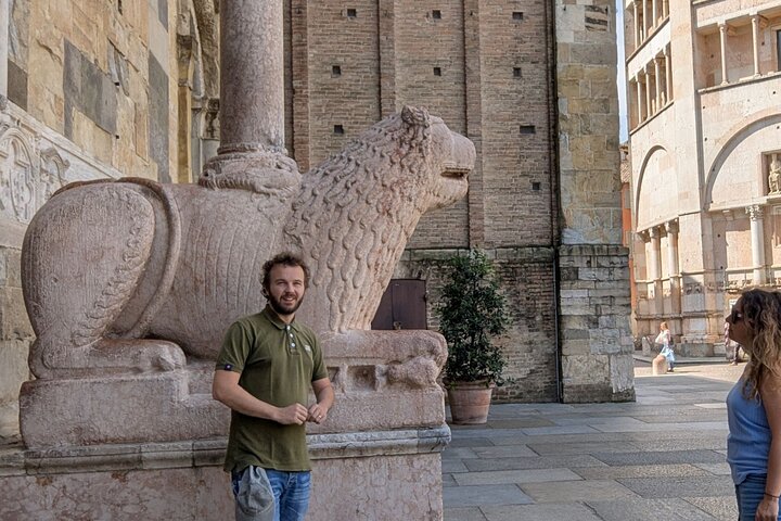 Parma Food Tour with Sightseeing and Parmesan Tasting