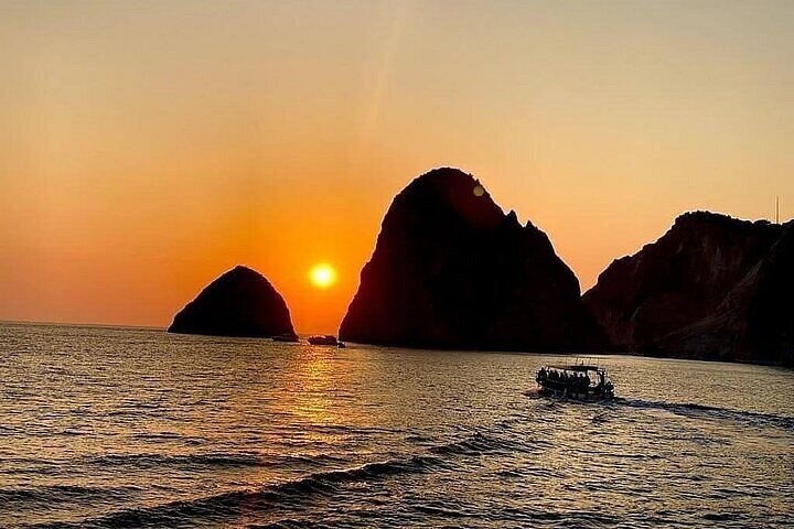 Zakynthos Turtle Spotting & Sunset Cruise to Myzithres with Wine