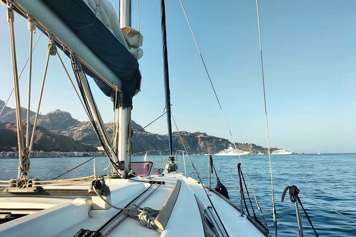 Sailing Tour Taormina Bay