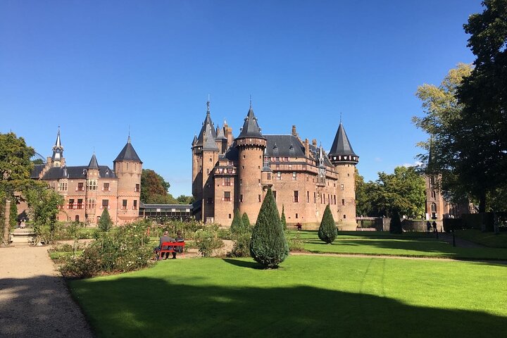 Private Netherlands guided day tour from your Hotel
