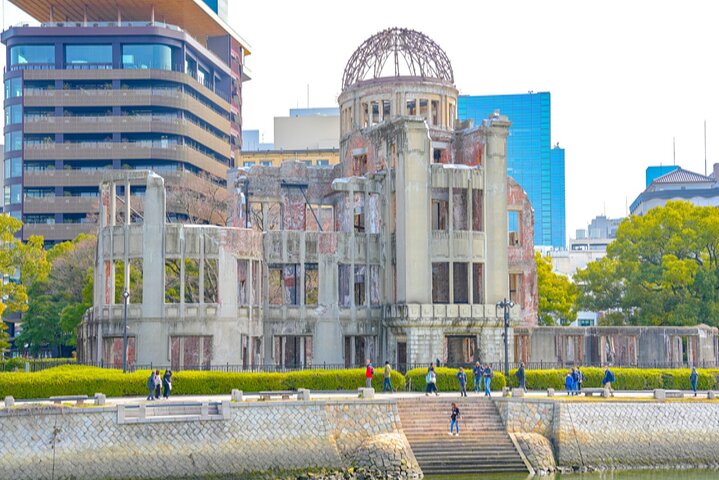 Hiroshima & Miyajima by Bullet Train from Osaka