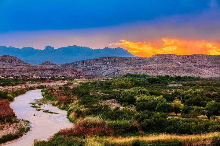 Texas and New Mexico Bundle 4 day Self Guided National Park Tours