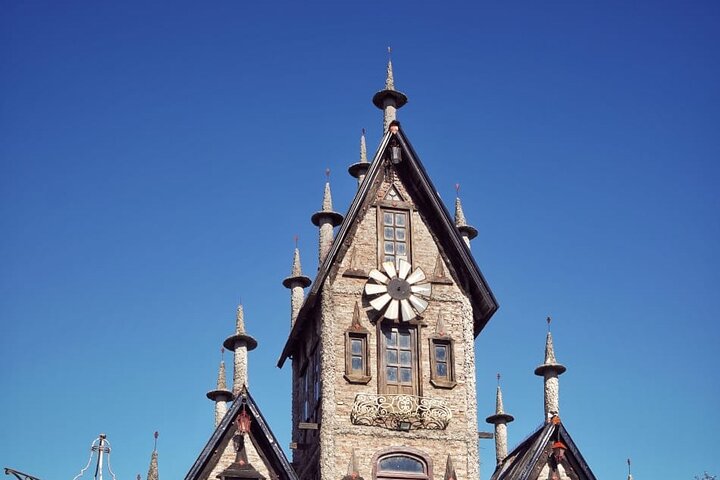 Amazing Tour in Campanopolis Theme Park