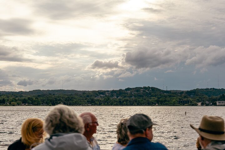 Manitou Evening Sail Experience