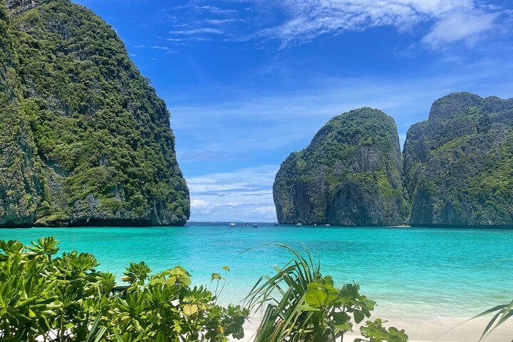 Phi Phi Early Bird & 4 Islands - Day Tour by Speedboat From Krabi