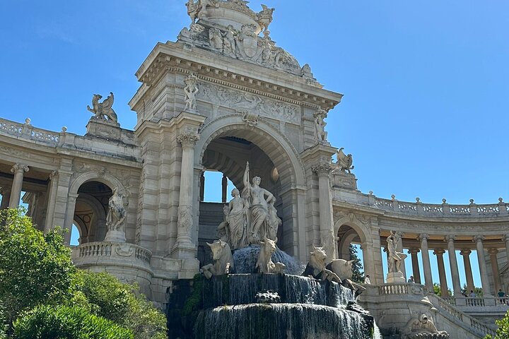Sightseeing Tour of Marseille with a Private Driver