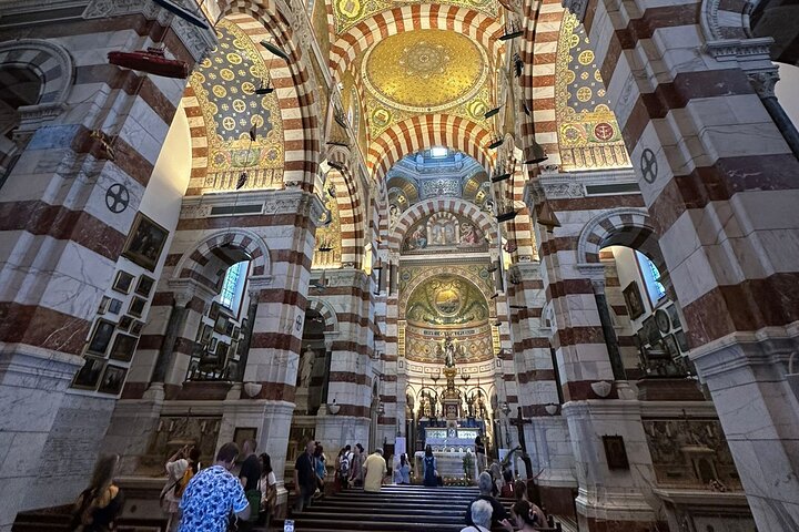 Sightseeing Tour of Marseille with a Private Driver
