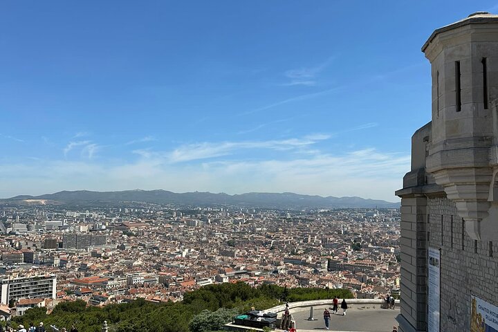 Sightseeing Tour of Marseille with a Private Driver