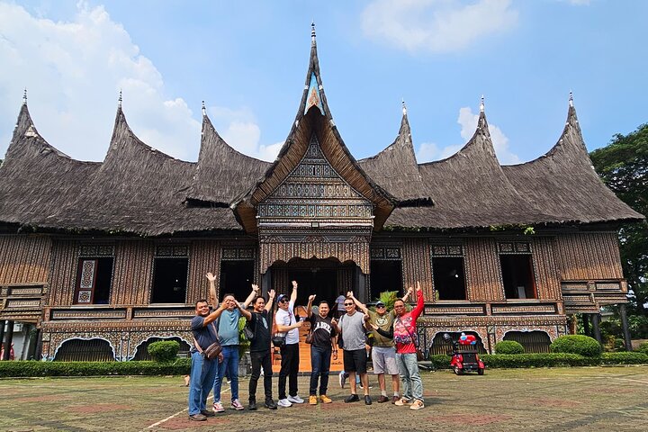 Jakarta Indonesian Culture in half Day