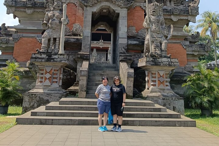 Jakarta Indonesian Culture in half Day