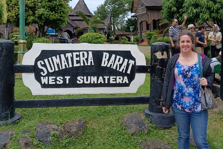 Jakarta Indonesian Culture in half Day