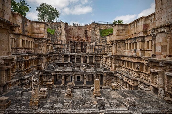 Stepwells of Gujarat: Adalaj and Rani ki Vav Private Tour
