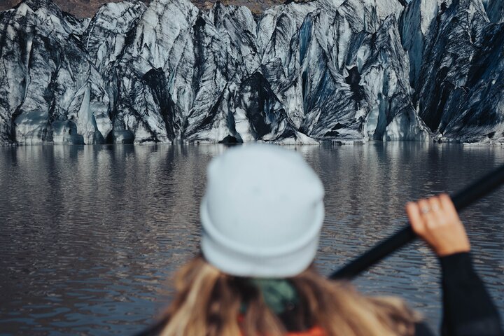 Kayaking on the Sólheimajökull Glacier Lagoon