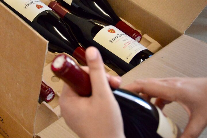 Lyon Wine Tasting: Small-Group Blind Tasting with a Sommelier