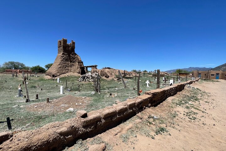 Santa Fe to Chimayo and Taos Pueblo Driving Tour/ Day Trip