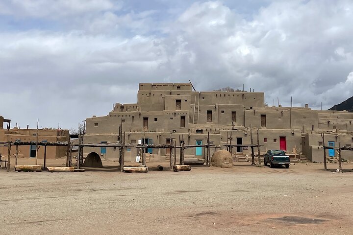 Santa Fe to Chimayo and Taos Pueblo Driving Tour/ Day Trip