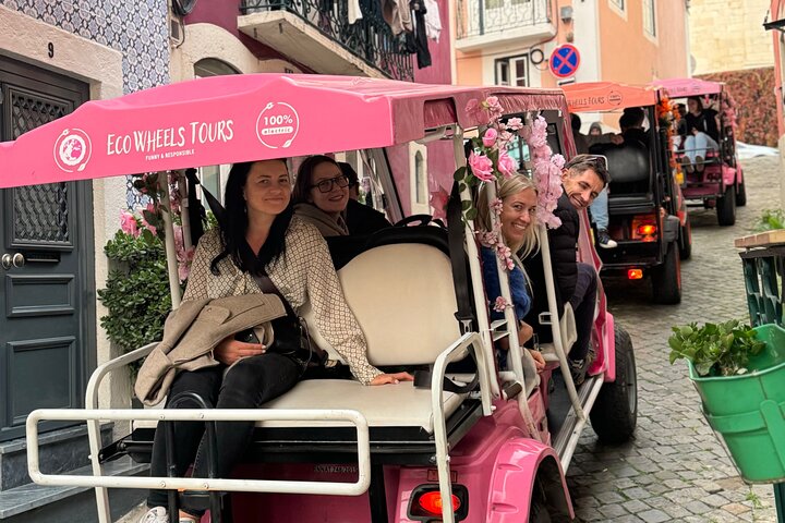 Old Lisbon : Private Guided Tour by Electric Quad & Tuk Tuk