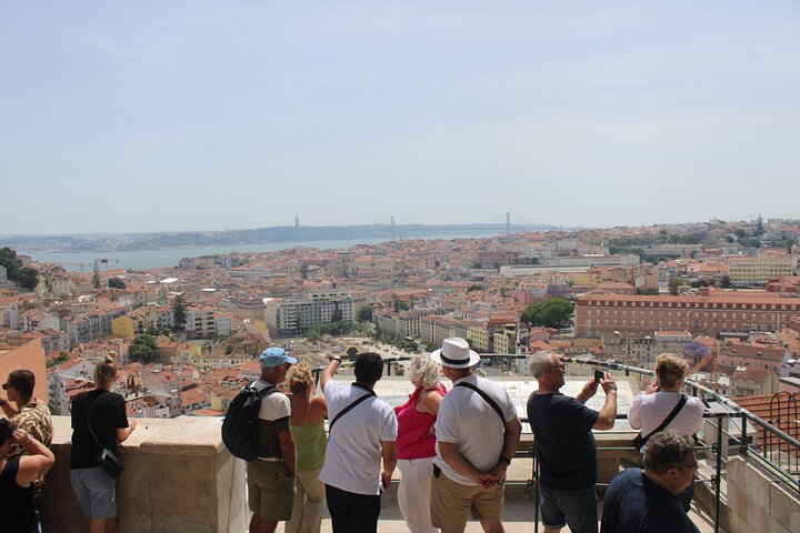 Old Lisbon : Private Guided Tour by Electric Quad & Tuk Tuk