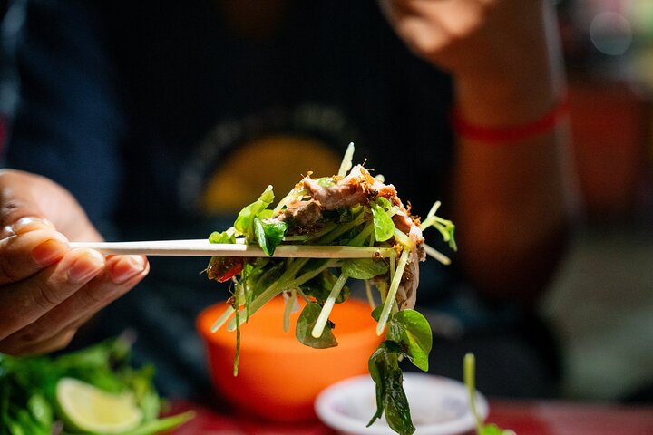 Ultimate Phnom Penh Food Tour by Tuk Tuk: 20 Tastings and Drinks